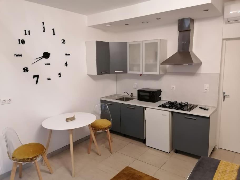 Studio Proche Du Centre-Ville การ์กาซอน ภายนอก รูปภาพ